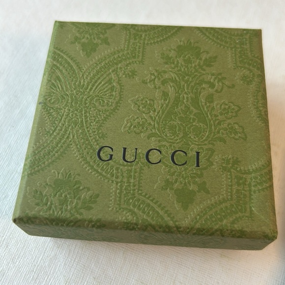 Gucci Brand New Silver Bracelet with dust bag and box - Picture 12 of 16